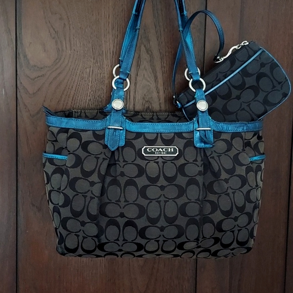 Coach signature tote set